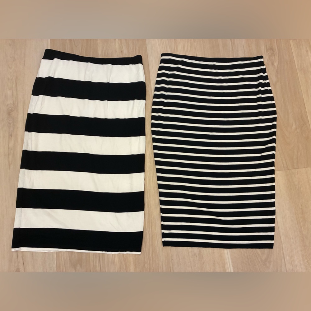 Mossimo and Vince Camuto Pull on Skirt Black & White Striped Casual Work Career